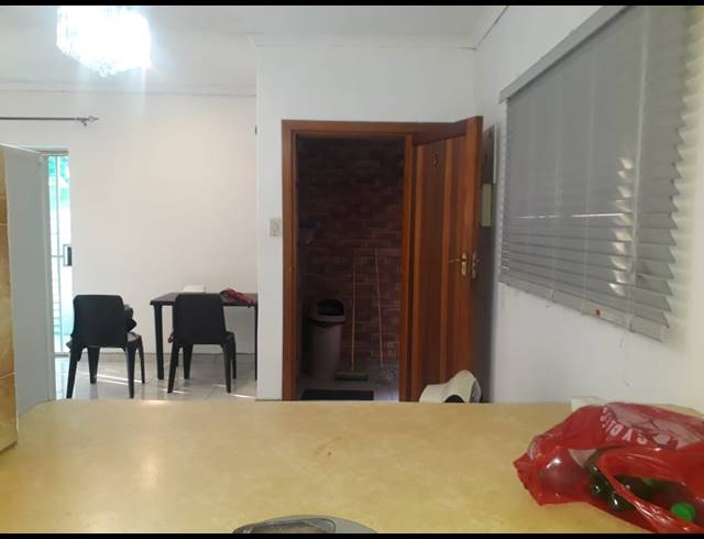2 BEDROOM APARTMENT FOR SALE IN RUSTENBURG CENTRAL